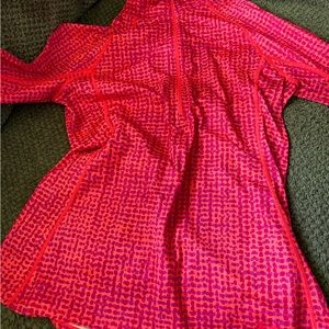 Under Armour long sleeve shirt/thin jacket?